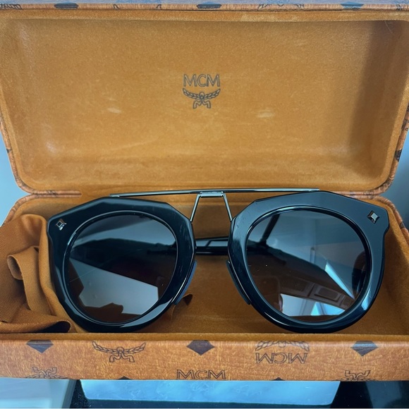 MCM Round Brow Sunglass with Case AUTHENTIC - Picture 8 of 8